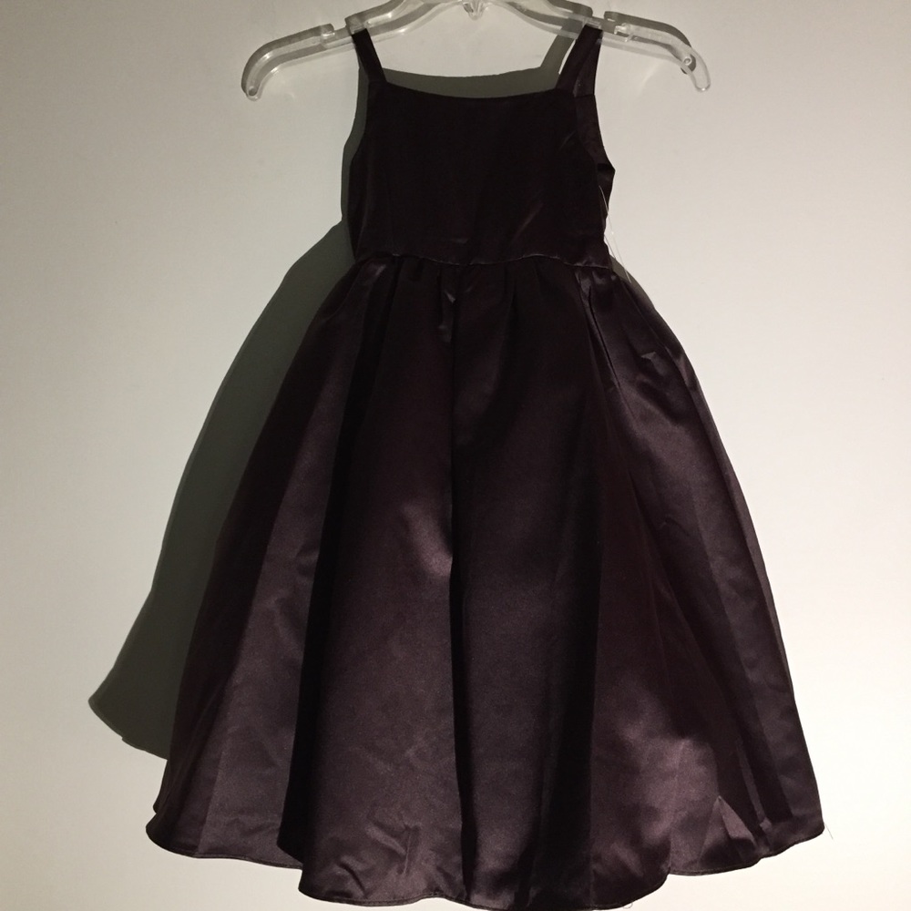 David’s Bridal Truffle Flower Girl’s Dress Size 4
